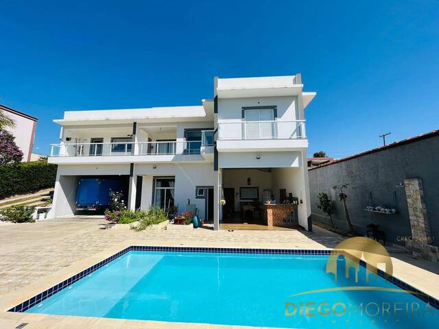 Casa para Venda em Atibaia - 2