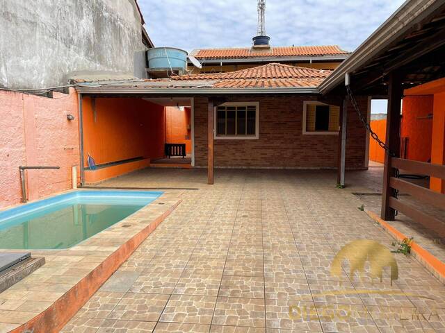 Casa para Venda em Mairiporã - 2