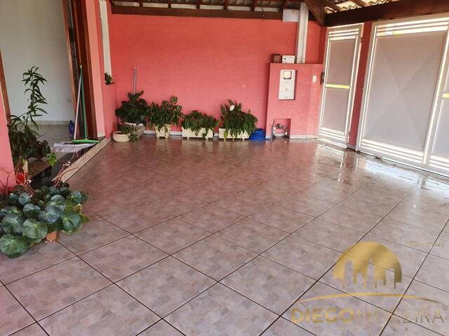 Casa para Venda em Bom Jesus dos Perdões - 5