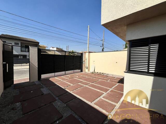 Casa para Venda em Atibaia - 3