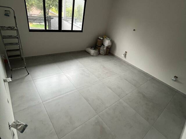Casa para Venda em Atibaia - 3
