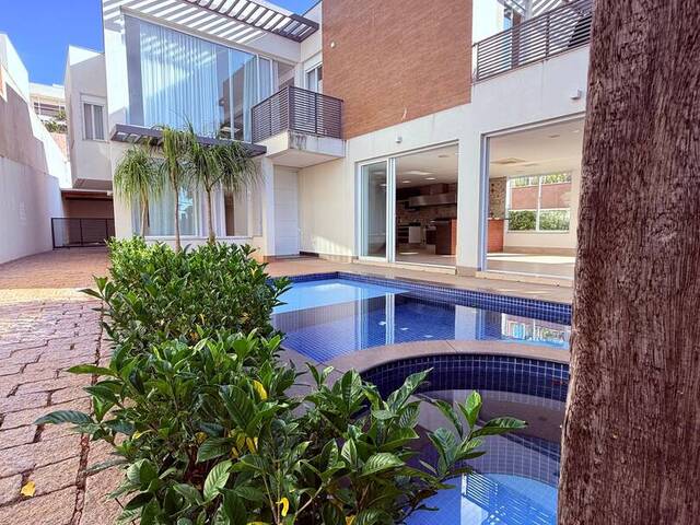 Venda em Condomínio Residencial Fazenda Santa Helena - Bragança Paulista