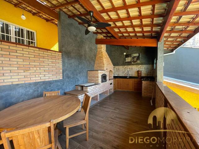 Casa para Venda em Mairiporã - 2