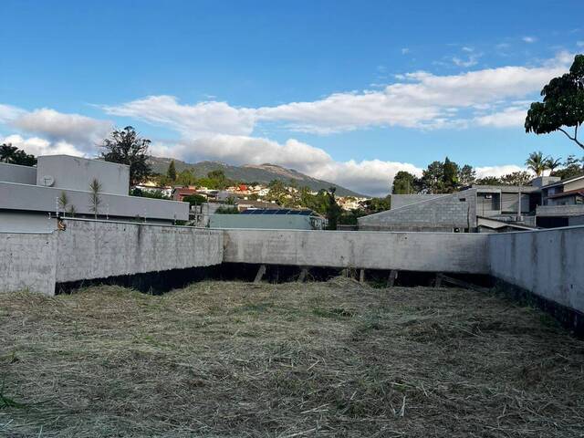 Terreno para Venda em Atibaia - 5