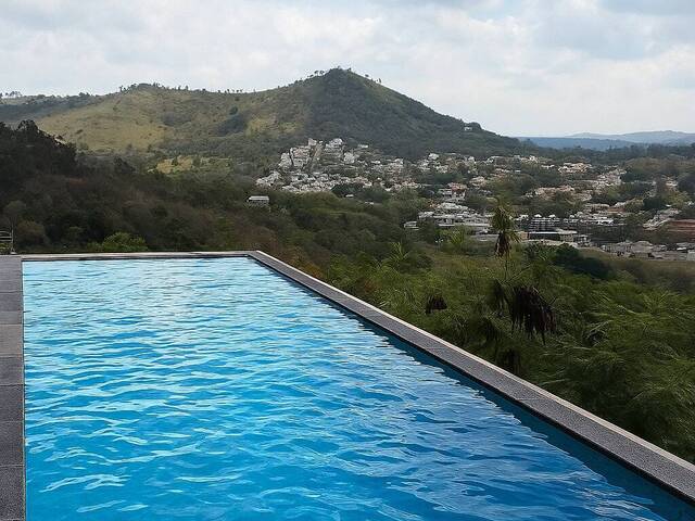 Casa em Condomínio para Venda em Atibaia - 2