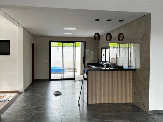Casa para Venda em Atibaia - 4