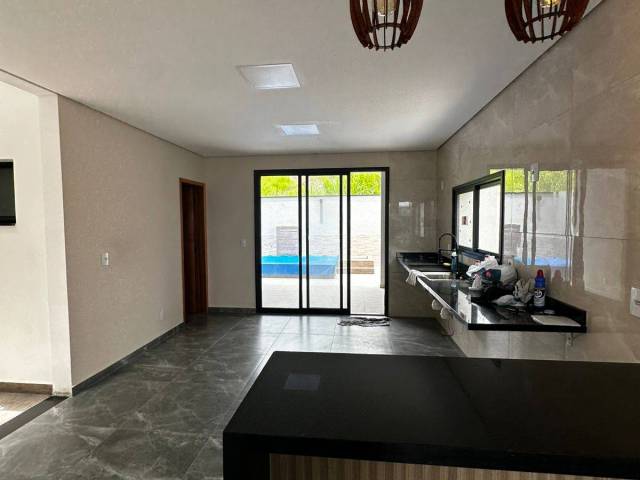 Casa para Venda em Atibaia - 5