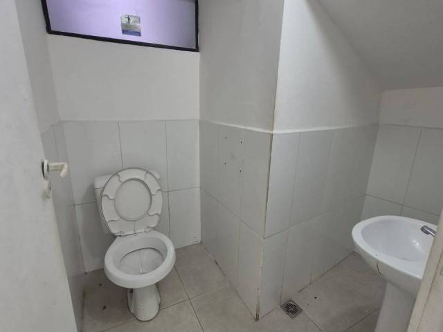 Salão Comercial para Locação em Atibaia - 5
