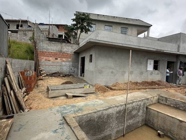 Casa para Venda em Bom Jesus dos Perdões - 5