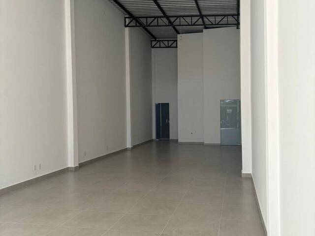 #CM81 - Salão Comercial para Venda em Atibaia - SP - 3