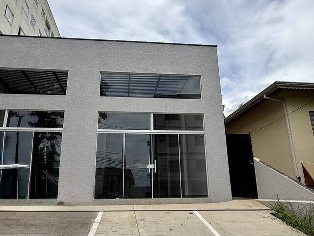 #CM81 - Salão Comercial para Venda em Atibaia - SP - 2