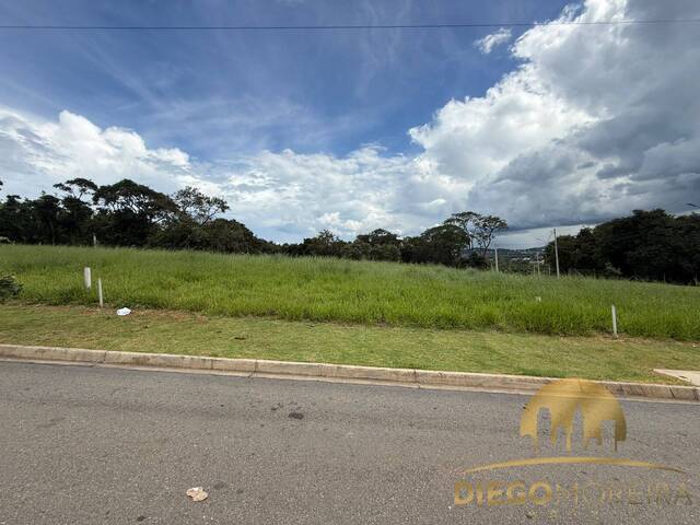 Venda em Cachoeira - Atibaia