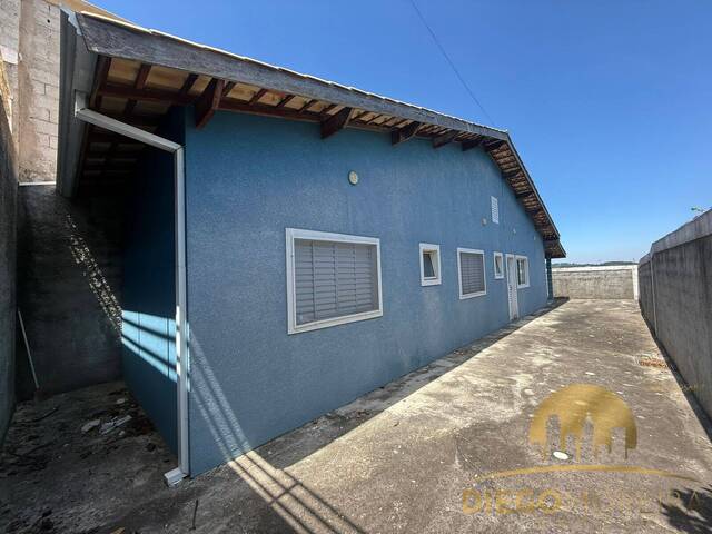 Casa para Venda em Mairiporã - 2