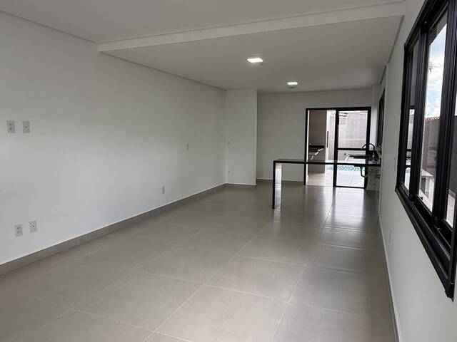 #CS833 - Casa para Venda em Atibaia - SP - 3