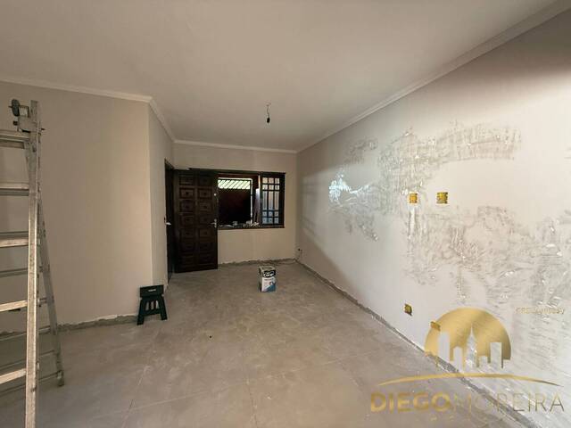 Casa para Venda em Atibaia - 4