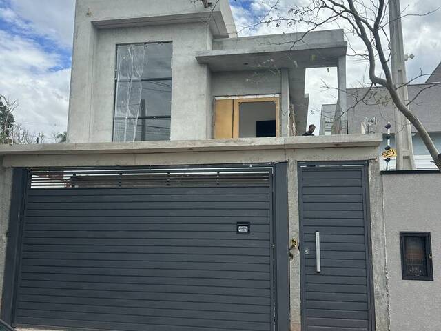 Venda em Residencial Jardins da Catalunha - Atibaia