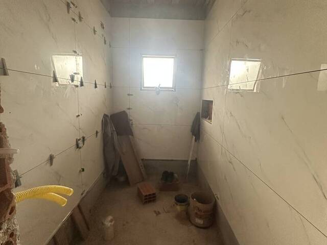 Casa para Venda em Atibaia - 4