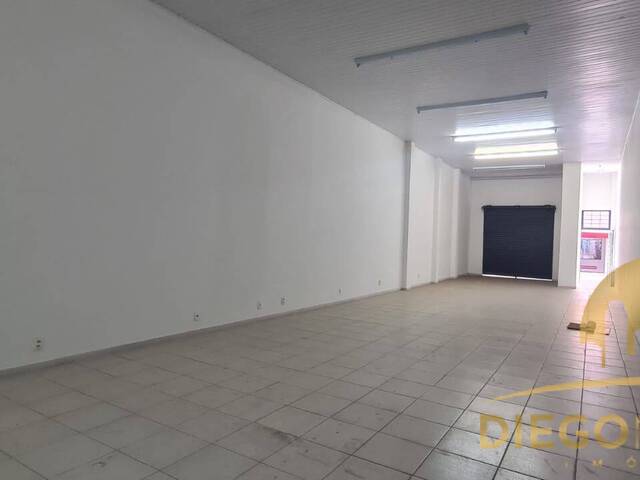 Salão Comercial para Locação em Atibaia - 3