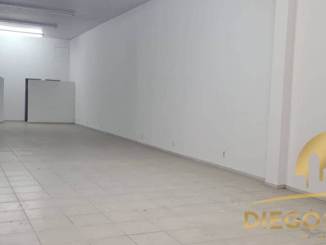 Salão Comercial para Locação em Atibaia - 4