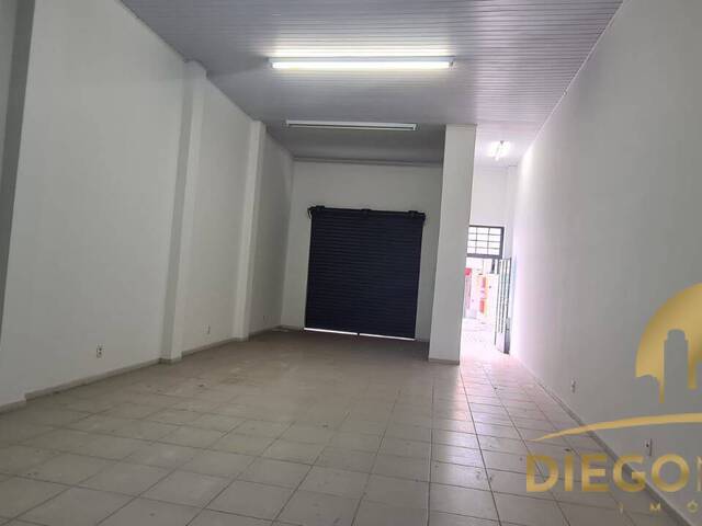 Salão Comercial para Locação em Atibaia - 2