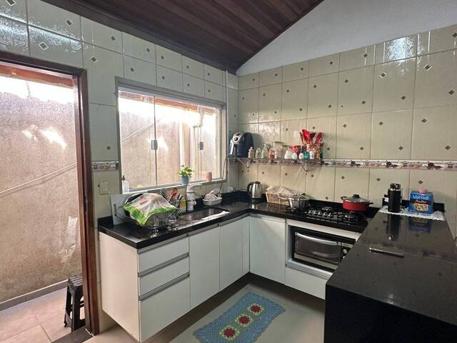 Casa para Venda em Mairiporã - 2