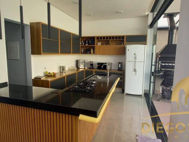 Casa em Condomínio ou Associação para Venda em Atibaia - 4