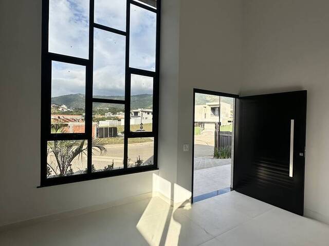 Casa em Condomínio para Venda em Atibaia - 4