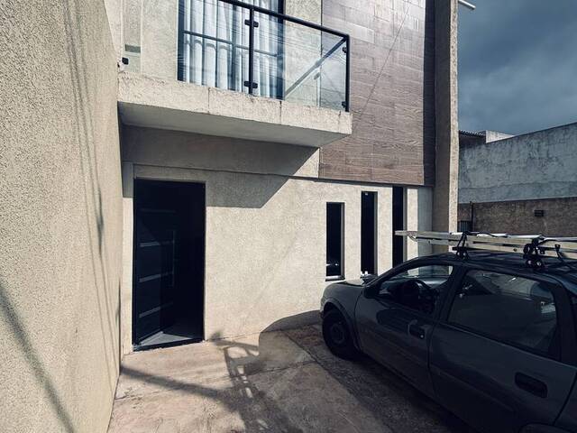 Casa para Locação em Mairiporã - 3