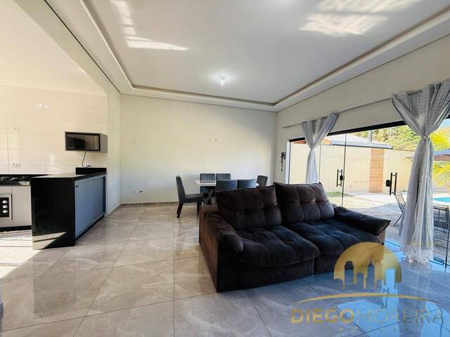 Casa para Venda em Atibaia - 5