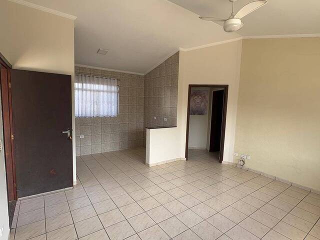 Casa em Condomínio para Venda em Atibaia - 3