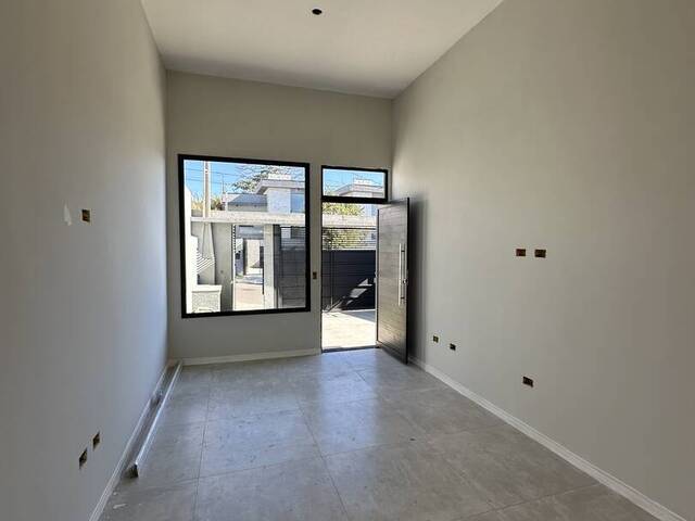 Casa para Venda em Atibaia - 3