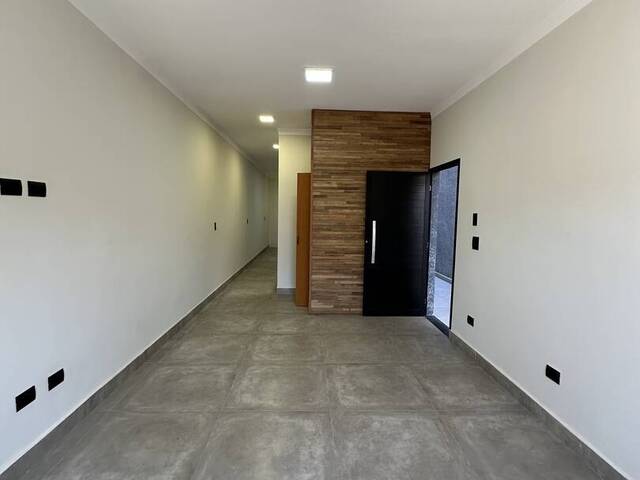 Casa para Venda em Atibaia - 2