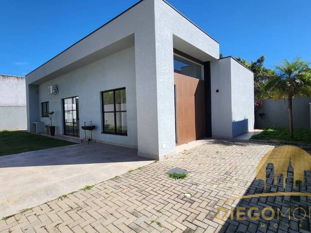 Casa em Condomínio para Locação em Atibaia - 2