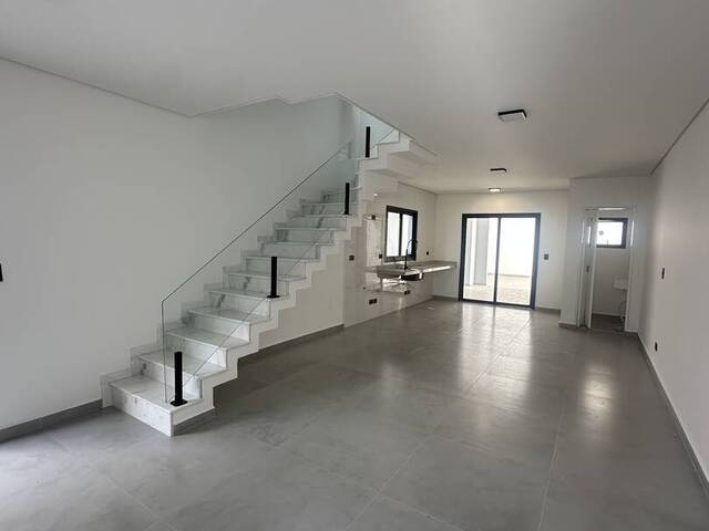 Casa para Venda em Caieiras - 3
