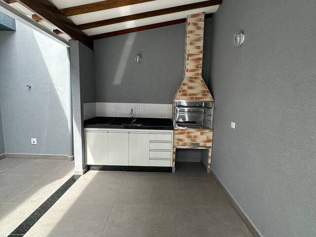 Casa para Venda em Atibaia - 2