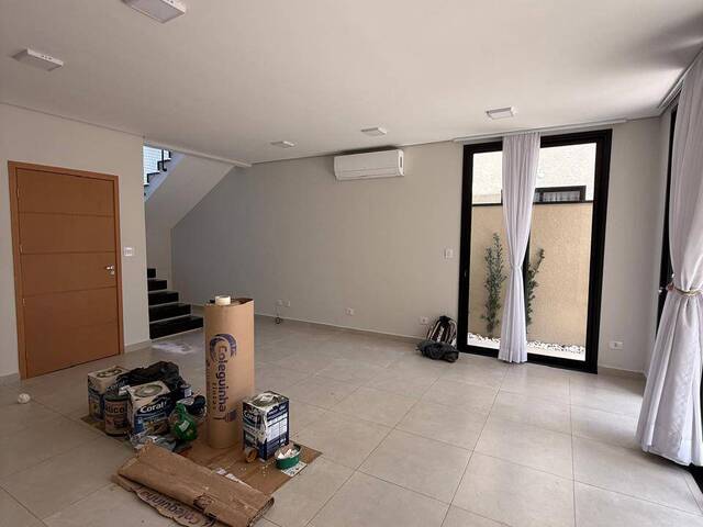 Casa em Condomínio para Locação em Atibaia - 2