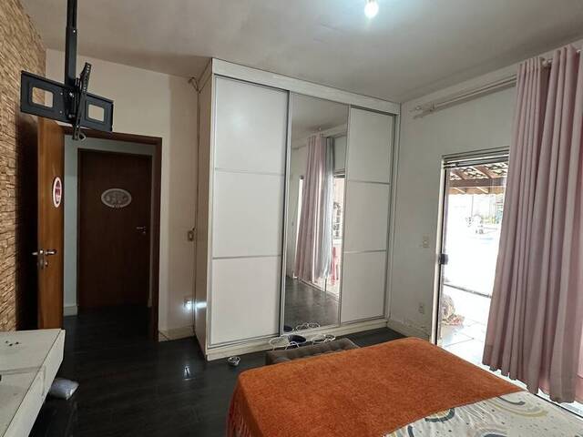 Casa para Venda em Atibaia - 5