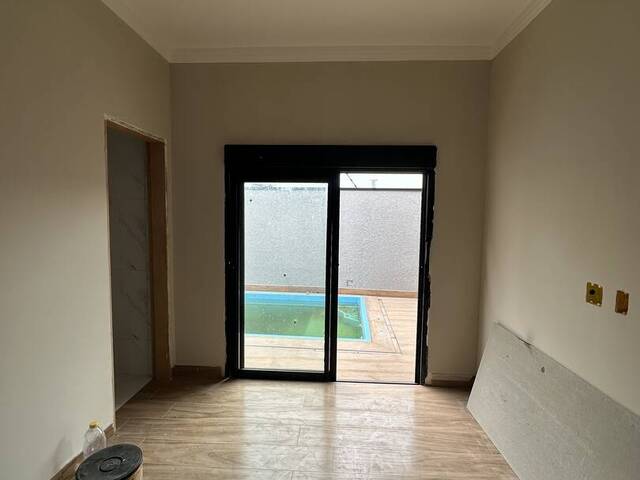 Casa para Venda em Atibaia - 3